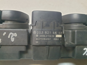 Mercedes Benz CLK-Class 209 (2002–2009) Hazard light switch A2038216658 - 5