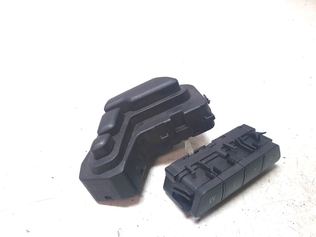 Mercedes Benz C-Class 204 (2007–2014) Esiistme juhtlüliti A2048700181 Mercedes Benz C-Class 204 (2007–2014) Esiistme juhtlüliti A2048700181