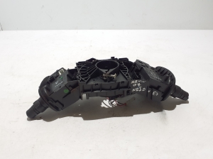 RENAULT Scenic (2003–2010) Schalter und seine Teile - 9