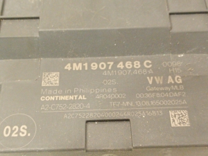 AUDI A4 B9 (2015–2026) Control unit 4m1907468 - 3