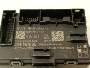 AUDI A4 B9 (2015–2026) Esiukse juhtplokk 8w0959592g - 2