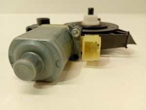 AUDI A4 B9 (2015–2026) Rear side door window regulator motor 8w0959812 - 5