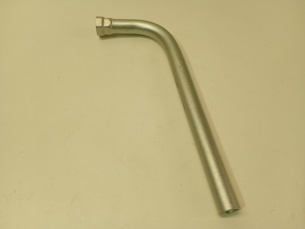 AUDI A4 B9 (2015–2026) Reserveradschlüssel 8n0012219 AUDI A4 B9 (2015–2026) Reserveradschlüssel 8n0012219
