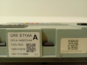 Jaguar XE (2015–2026) Kaitsmekarp salongis cpla14q073aa - 3
