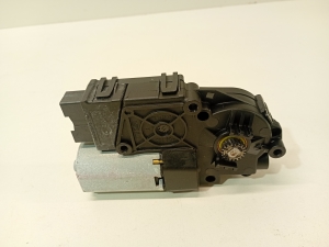 Jaguar XE (2015–2026) Schiebedachmotor gx7353508aa - 5