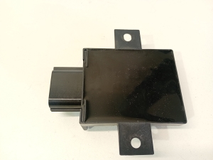 Jaguar XE (2015–2026) Fuel pump control module fk729d370ac - 3