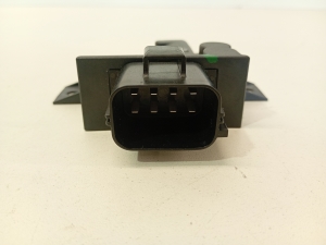 Jaguar XE (2015–2026) Fuel pump control module fk729d370ac - 4
