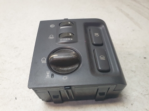 VOLVO V40 (1995–2004) Headlight switch 30613945 - 3