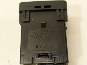 NISSAN Juke F15 (2010–2018) ESP switch 083492 - 5