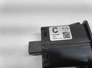 Mazda cx-60 I (2022–2026) USB-Anschluss K61866290 - 3
