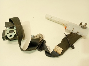 NISSAN Juke F15 (2010–2018) Eesmine turvavöö 617968000a - 4