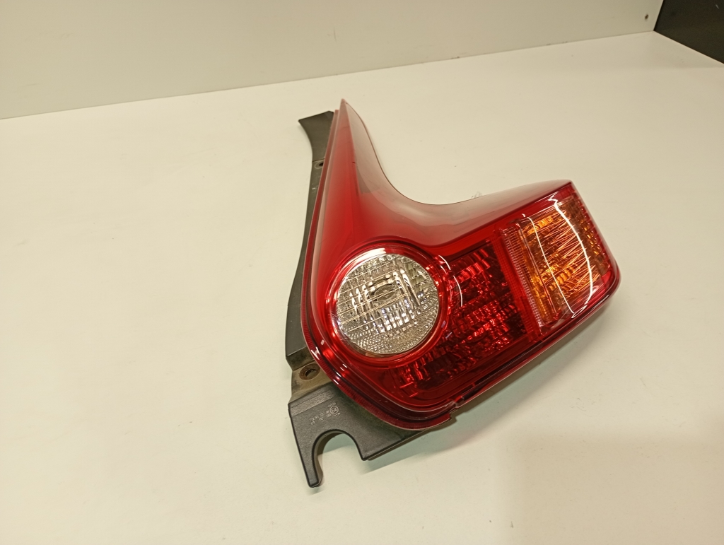 NISSAN Juke F15 (2010–2018) Eckleuchte hinten t003 NISSAN Juke F15 (2010–2018) Eckleuchte hinten t003
