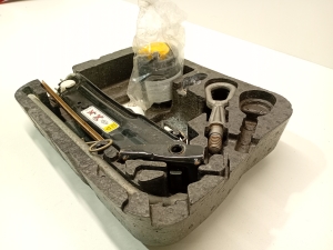Mini One R56 (2006–2014) Trunk tool tray and its parts 679581602 - 2
