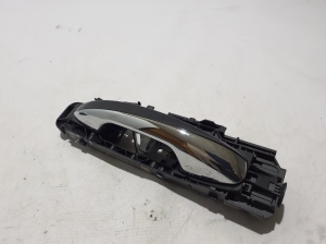 Mercedes Benz GLE-Class 167 (2019–2026) Rear side door exterior handle and its parts - 2