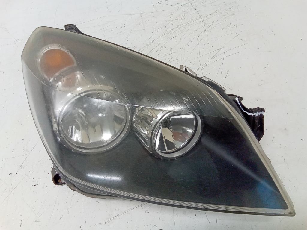 Opel Astra H (2004–2010) Headlight 24451033 Opel Astra H (2004–2010) Headlight 24451033
