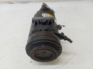 Opel Astra H (2004–2010) Konditsioneeri kompressor 13124749 - 4