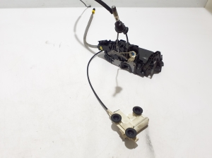 Mercedes Benz GLE-Class 167 (2019–2026) Front door lock A0997200401 - 4