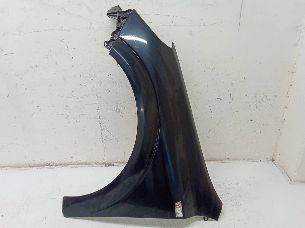 Opel Astra H (2004–2010) Esiporitiib 24460283 Opel Astra H (2004–2010) Esiporitiib 24460283