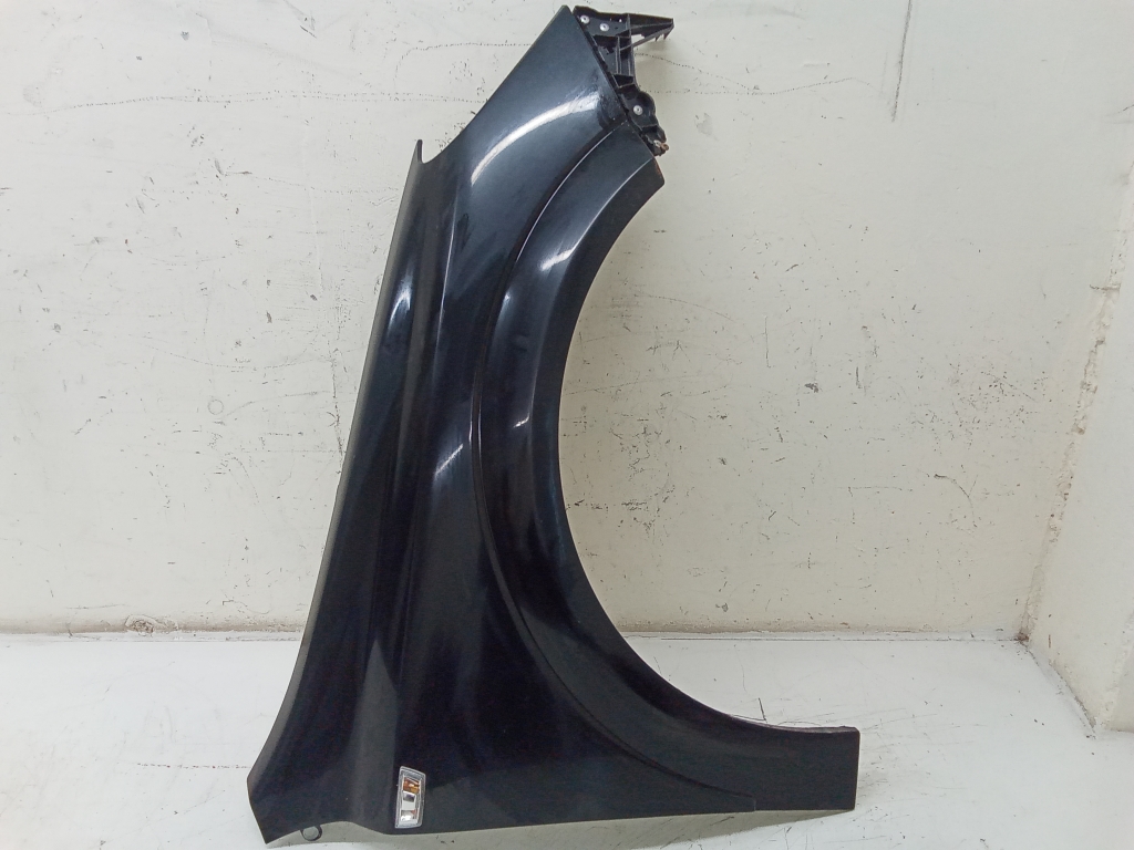 Opel Astra H (2004–2010) Esiporitiib 24460284 Opel Astra H (2004–2010) Esiporitiib 24460284