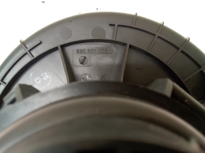 Opel Astra H (2004–2010) Salona sildītāja motors 885601156 - 3