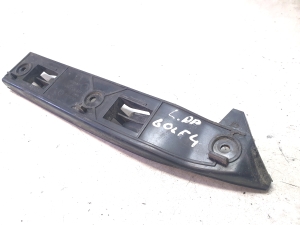 Volkswagen Golf IV (1997–2003) Priekšējā bampera kronšteins 1J0807183A - 2
