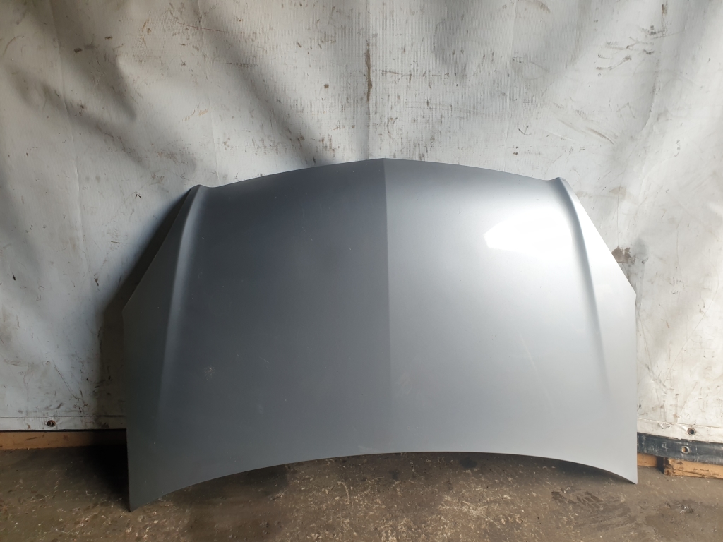 Opel Zafira B (2005–2014) Hood Opel Zafira B (2005–2014) Hood