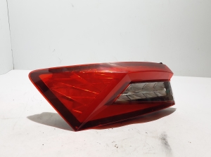 Skoda Kodiaq (2017–2026) Eckleuchte hinten 565945207A - 3