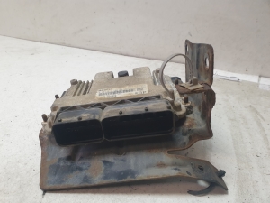 Opel Zafira B (2005–2014) Engine control unit 0281012709 - 2