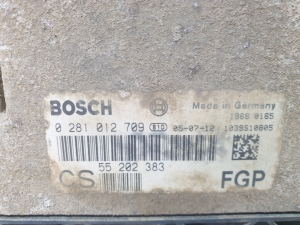 Opel Zafira B (2005–2014) Engine control unit 0281012709 - 3