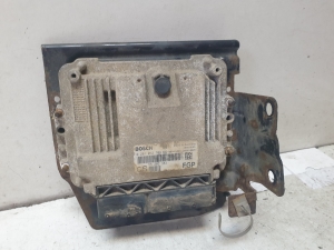 Opel Zafira B (2005–2014) Engine control unit 0281012709 - 4