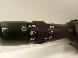 TOYOTA RAV 4 A3 (2005–2012) Slēdzis un tā detaļas 4211117f534 - 2