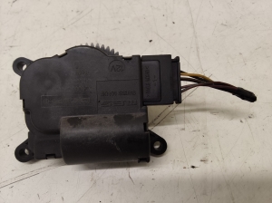 Opel Astra H (2004–2010) Salongi soojenduse klapi mootor 52406337R06 - 3