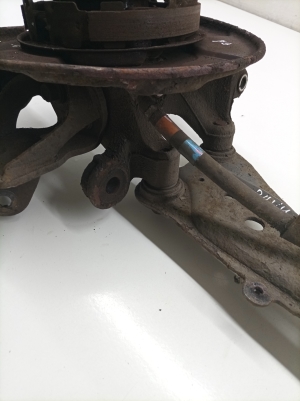TOYOTA RAV 4 A4 (2012–2018) Rear wheel hub and its parts 4230442020 - 3