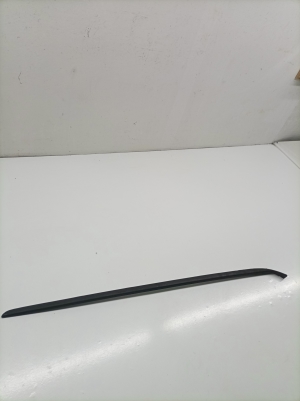 Volkswagen Sharan (2010–2026) Windshield pillar outer molding 7N0854327BC - 4