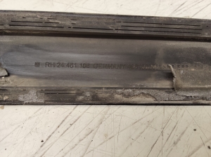 Opel Astra H (2004–2010) Front door molding 24461108 - 3