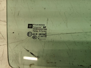 Opel Astra H (2004–2010) Priekšējo durvju stikls 43R001582 - 2
