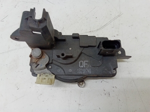 Opel Astra H (2004–2010) Front door lock 13210748 - 2