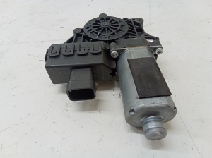 Opel Astra H (2004–2010) Esiukse aknatõstuki mootor 13101478 - 3