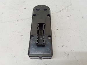 Opel Astra H (2004–2010) Fensterheberschalter vorne 13228706 - 3