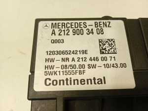 Mercedes Benz C-Class 204 (2007–2014) Fuel pump control module a2129003408 - 4