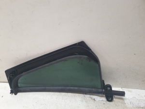 Volkswagen Passat B8 (2014–2023) Tagumise külgukse kolmnurkklaas 3G9845214 - 3