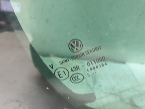 Volkswagen Passat B8 (2014–2023) Tagumise külgukse kolmnurkklaas 3G9845214 - 5
