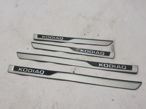 Skoda Kodiaq (2017–2026) Inner sill trim 565853814A - 3
