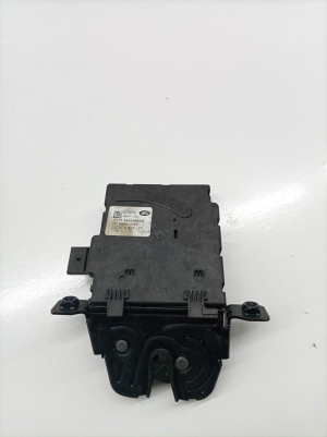 Jaguar XE (2015–2026) Trunk lid lock GX73A442A66AA - 2