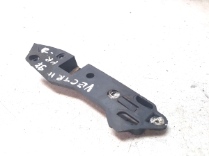 Opel Vectra B (1995–2002) Priekšējā bampera kronšteins 90464526 - 4