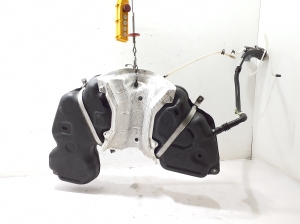 Mercedes Benz GLE-Class 167 (2019–2026) Kütusepaak A1674707804 - 4