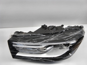 AUDI Q5 (2017–2026) Esituli 80A941005 - 3