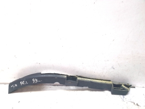 Front bumper bracket - 7D0807183