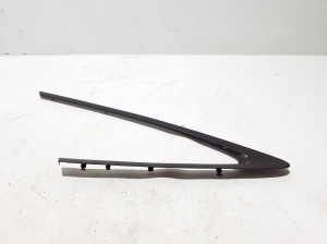 Mercedes Benz GLE-Class 167 (2019–2026) Rear quarter window outer molding A1676732900 - 4