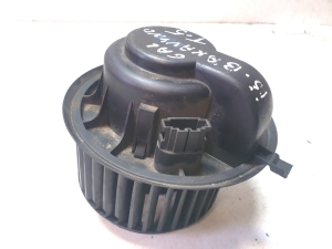 Moteur de ventilateur d’habitacle - 7H0819021